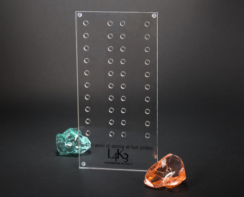 Espositore per braccialetti in plexiglas trasparente
